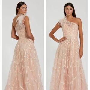 Mac DUGAL Elegant One-Shoulder Lace Dress with Feather Detail SIze 4 $798
